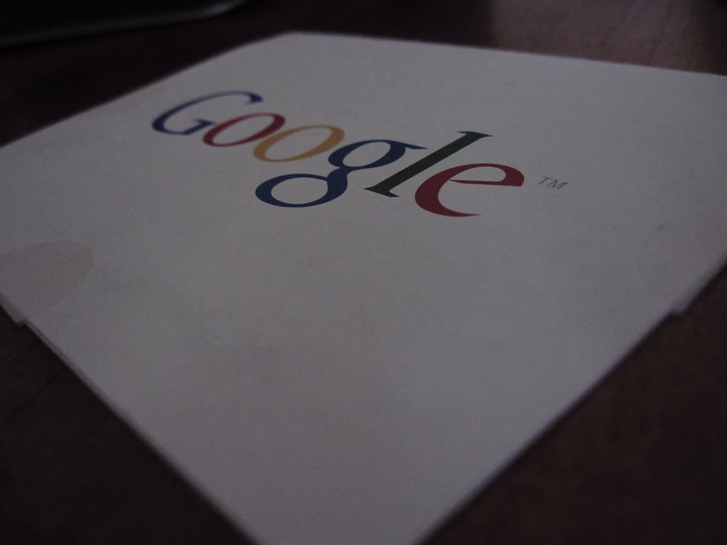 Unión Europea investigará a Google por discriminación a medios: algoritmo bajo la lupa